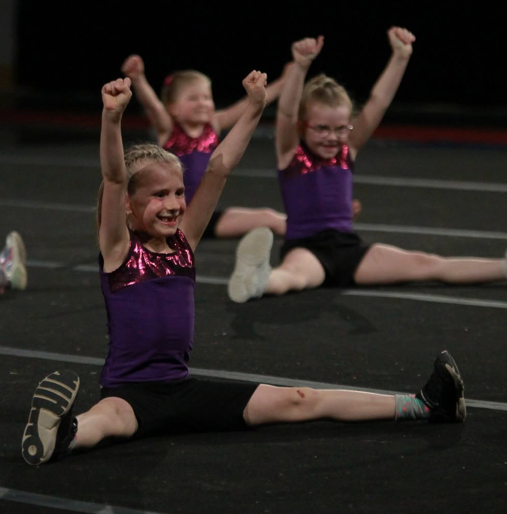mini cheer spectable 26