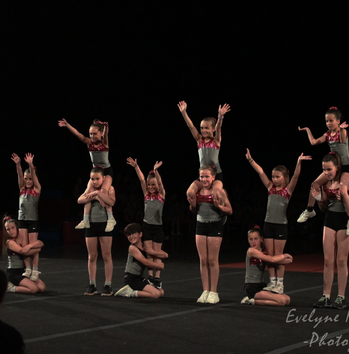 rÉcrÉ cheer spectable 26